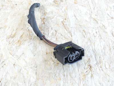 Mercedes Black 2 Pin 2 Wire Connector 8525130